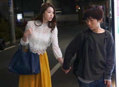 Cậu nhóc mới lớn và chị máy bay dễ thương Ayumi Miura - JAV HD Video | Javhay