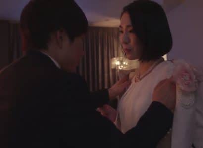 Cậu con trai mới tốt nghiệp và món quà của người mẹ kế tâm lý - JAV HD Video | Javhay