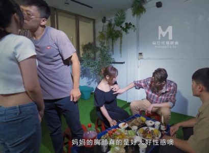 Tết Trung Thu gia đình tụ họp rồi làm tình tập thể - JAV HD Video | Javhay