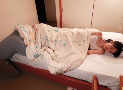 Nữa đêm chú mò vào phóng cháu gái khi thấy cháu đã dậy thì và thật dễ thương - JAV HD Video | Javhay