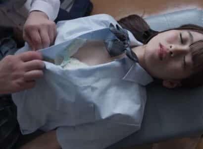 Thầy giáo trộm nhìn em nữ sinh thay đồ rồi nứng quá nên đã chụp thuốc mê - JAV HD Video | Javhay