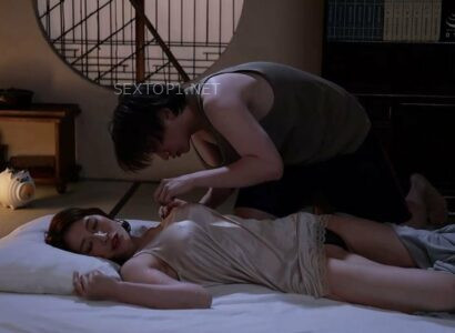 Thằng cháu thích lái máy bay mỗi ngày lén cho dì uống thuốc kích dục - JAV HD Video | Javhay